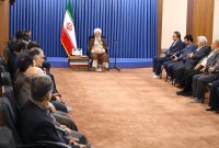 شاغلان از جامعه ایثارگری باید عزیزترین باشند