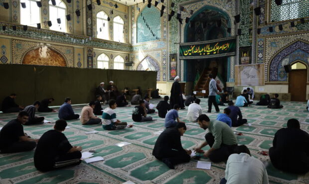 طلاب، سربازان امام زمان (عج) و نجات‌بخش بشرند