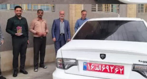 اختصاص یک دستگاه خودروی جدید به آموزش و پرورش سیمرغ