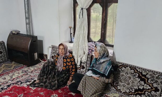 زندگی سخت مادر هشتفرزند در سرمای زمستان؛ نیاز به حمایت برای تعمیر خانه و بهبود وضعیت معیشتی