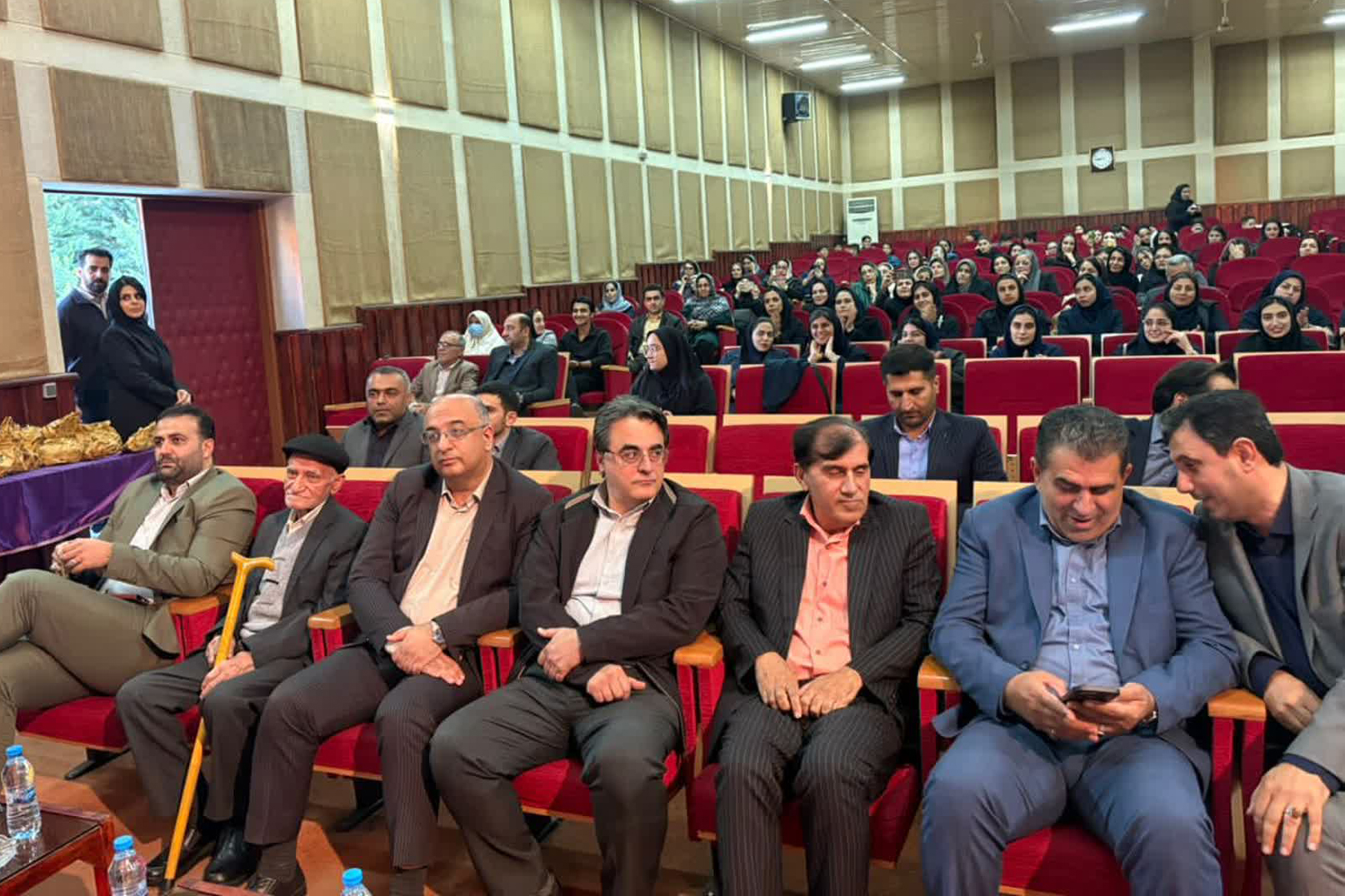 مراسم هفته پژوهش در مجتمع آموزشی هوشمند پسرانه غیر دولتی علیم برگزار شد+تصاویر