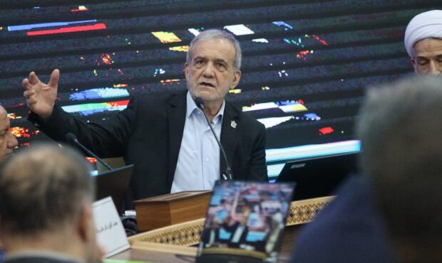 نشست فعالان اقتصادی مازندران با رئیس جمهور