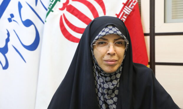 خدمات درمانی در بحران پایدار ماند / پرداخت بدهی دانشگاهها و تسویه مطالبات کادر درمان