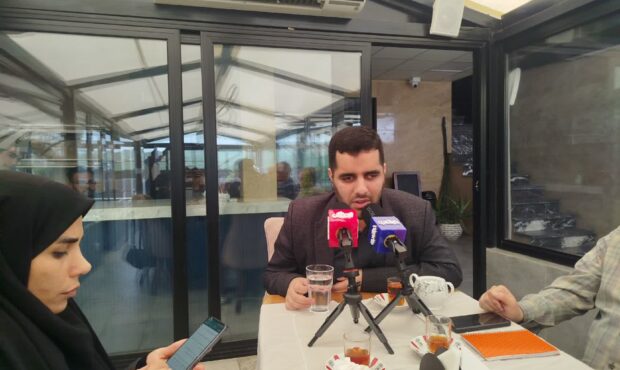 گزارش ماهانه به مردم و تسویه بدهیهای شهرداری؛ محور برنامههای یک کاندیدای شورای نکا