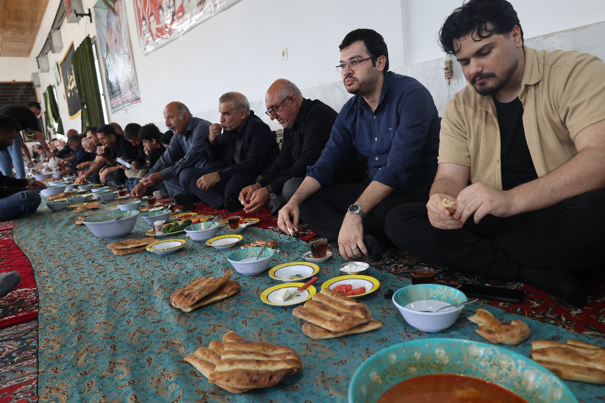 شویلاشت در سوگ سیدالشهدا(ع)؛ آیین کهن هفتم محرم با حضور پرشور عزاداران برگزار شد
