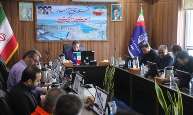 تعامل با شرکتهای کشتیرانی، راهکار رفع موانع بندری است