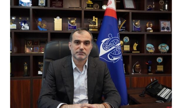 مسیر عزت و خودباوری ملت ایران برگرفته از مکتب ولایت است