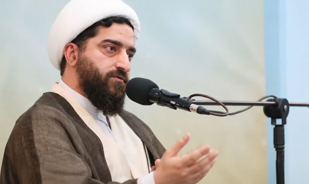 هجمه رسانهای دشمن علیه ولایت فقیه و مرجعیت دینی تشدید شده است
