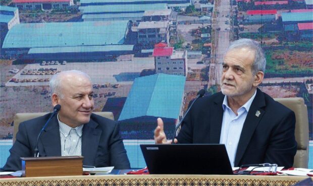 تاریخ خواهد پرسید، در روزهایی که حرمتها آسان شکسته میشد، کجا ایستاده بودید؟
